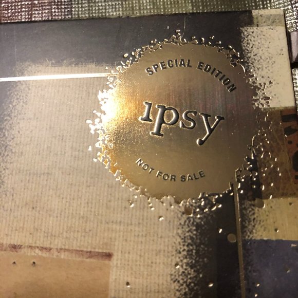 Nomad x Berlin Underground Palette - Picture 3 of 6